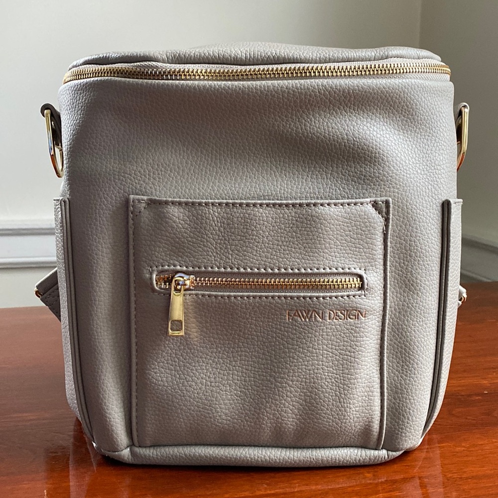 Fawn Design Pebbled Light Gray Crossbody Bag with Gold Hardware